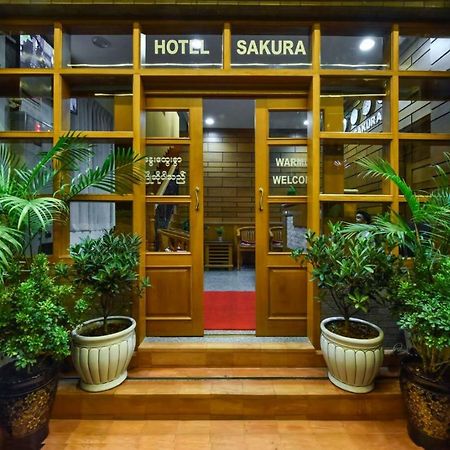 Hotel Sakura Pyinoolwin Pyin Oo Lwin Esterno foto