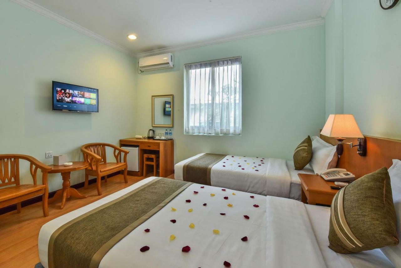 Hotel Sakura Pyinoolwin Pyin Oo Lwin Esterno foto