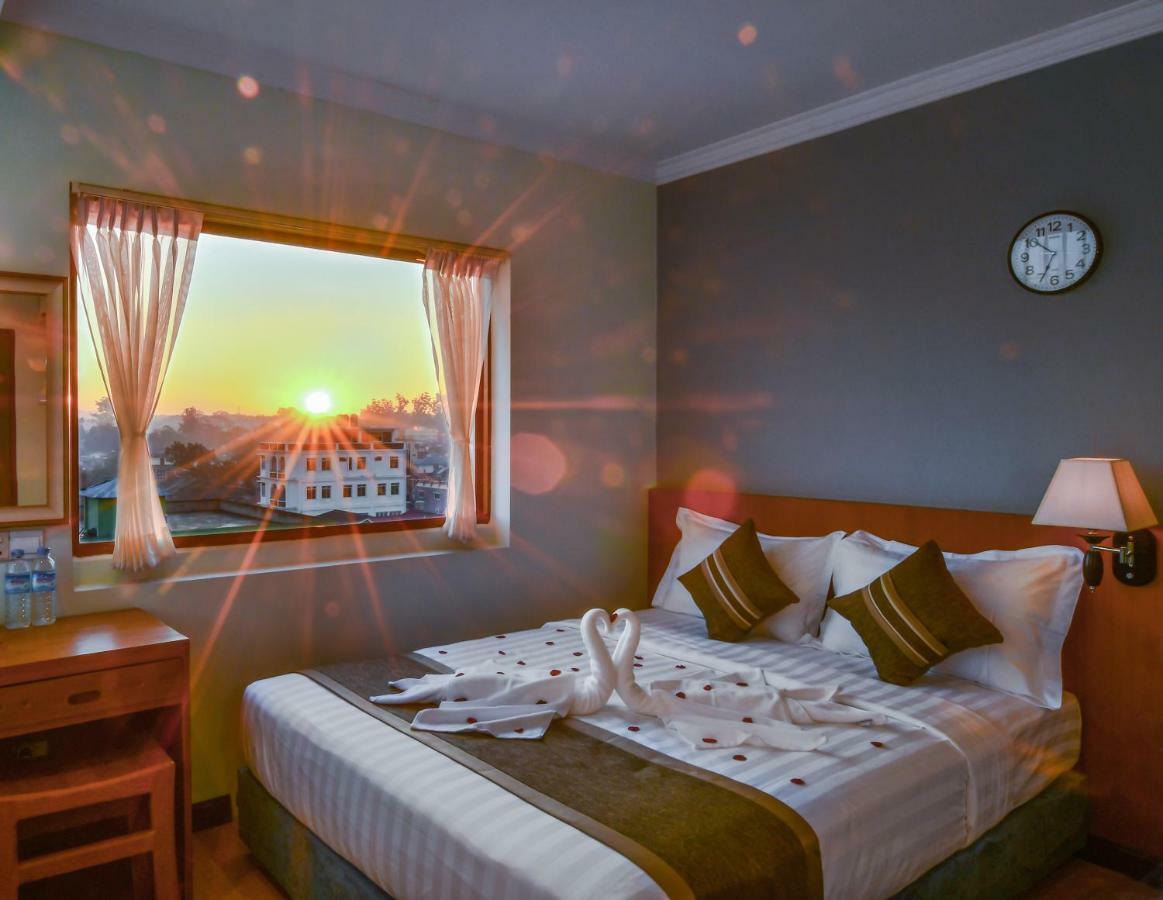 Hotel Sakura Pyinoolwin Pyin Oo Lwin Esterno foto