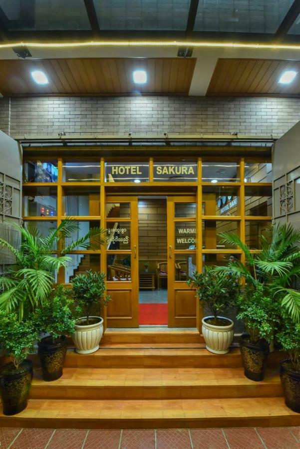Hotel Sakura Pyinoolwin Pyin Oo Lwin Esterno foto